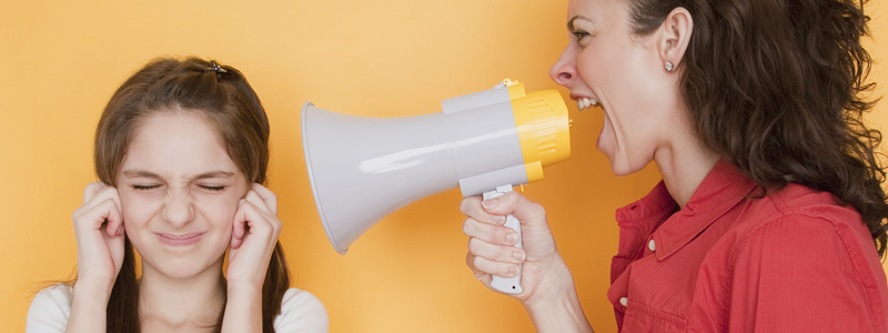 Algunas razones para no elevar la voz a tu hijo, elevar la voz a tu hijo, no gritarle a tu hijo